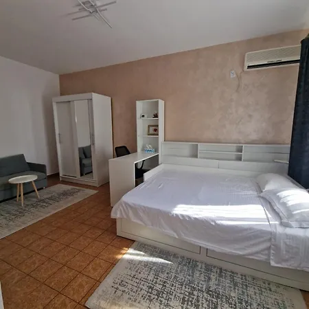 דירה Garsoniera Langa Plaja 3 Papuci